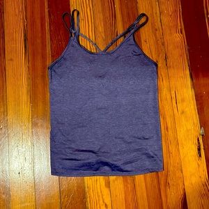 Old navy woman’s athletic top